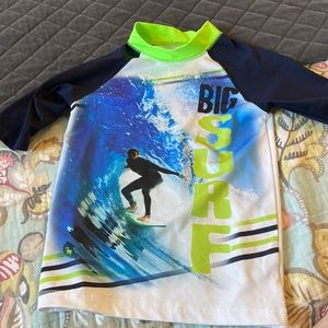 Boys rash guard size medium 7/8.